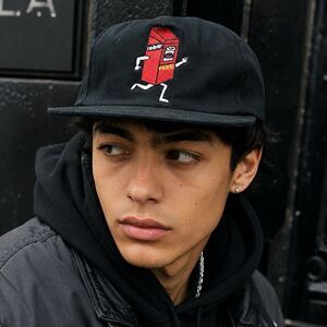 ONLY‎ NY Paper Run Snapback Hat Black Embroidered Streetwear NYC Cap